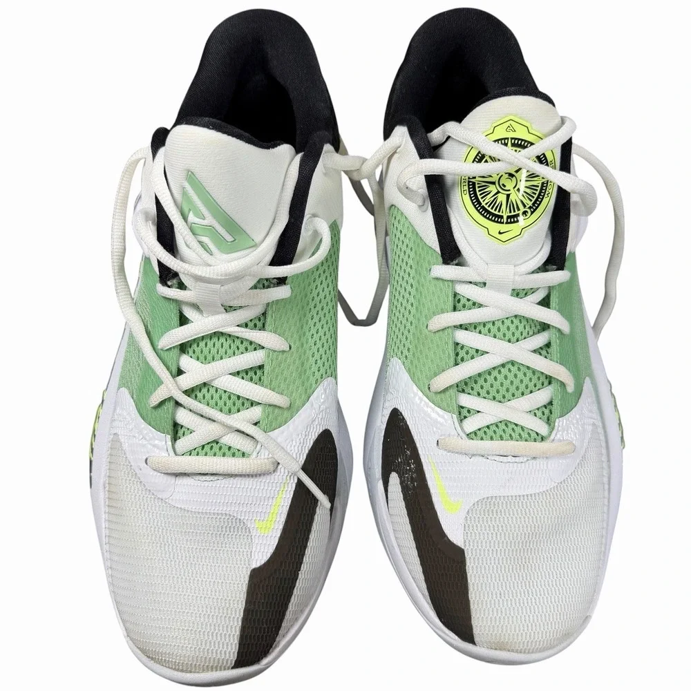 Nike zoom freak